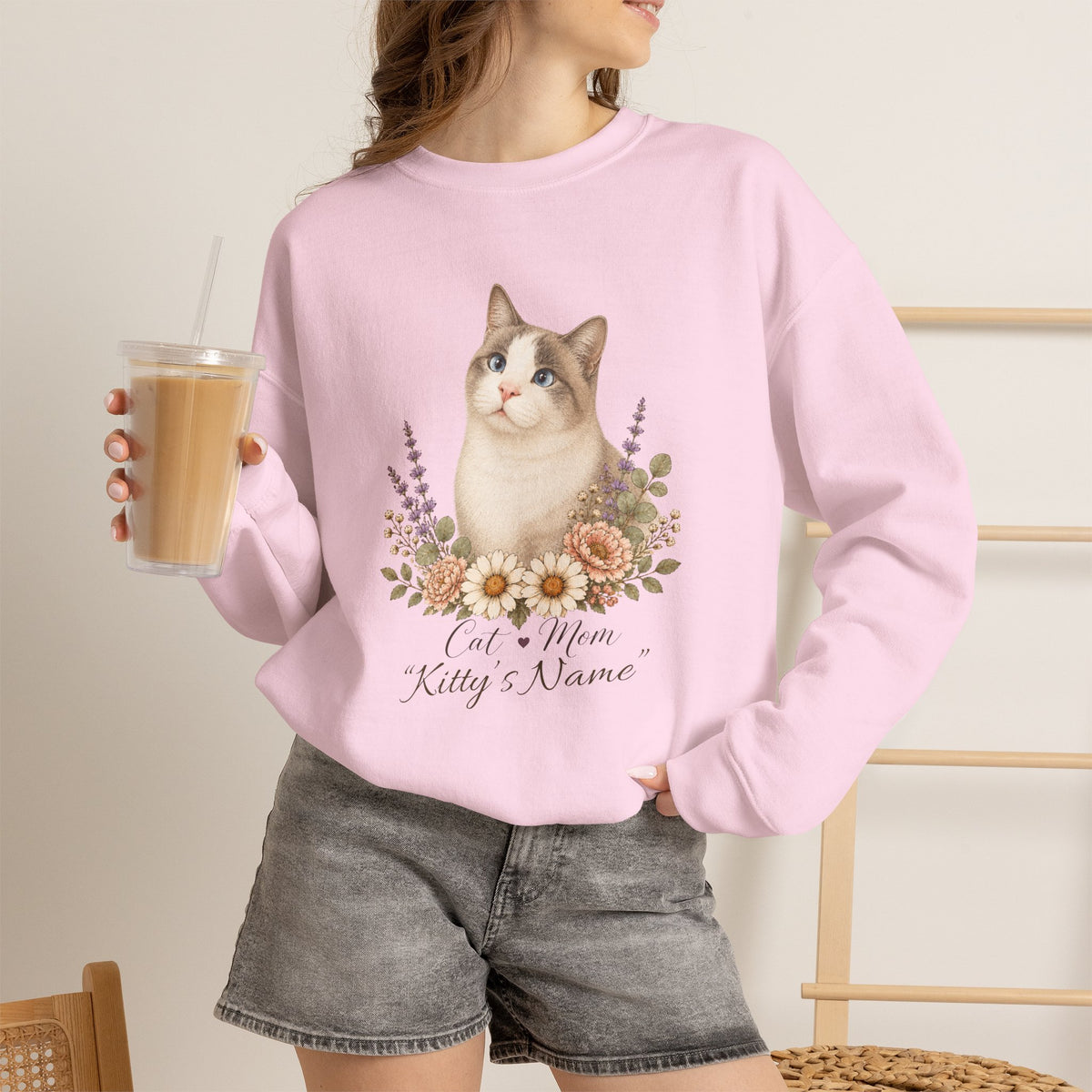 Personalized Blue-Point Snowshoe Cat Mom Gildan® Sweatshirt