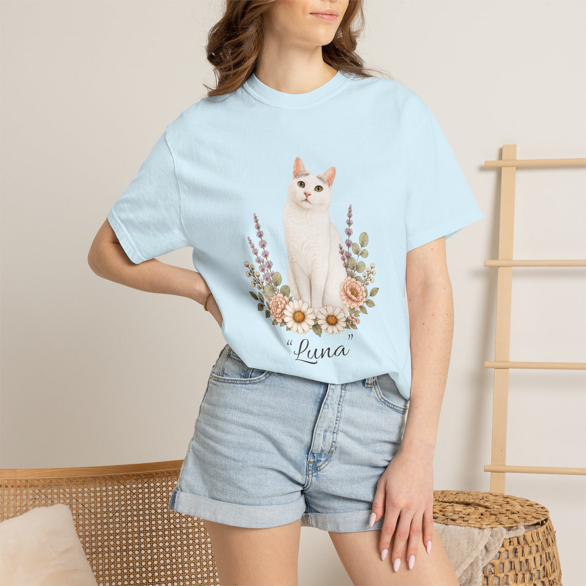 Personalized White Cat Cat Mom Comfort Colors® T-Shirt