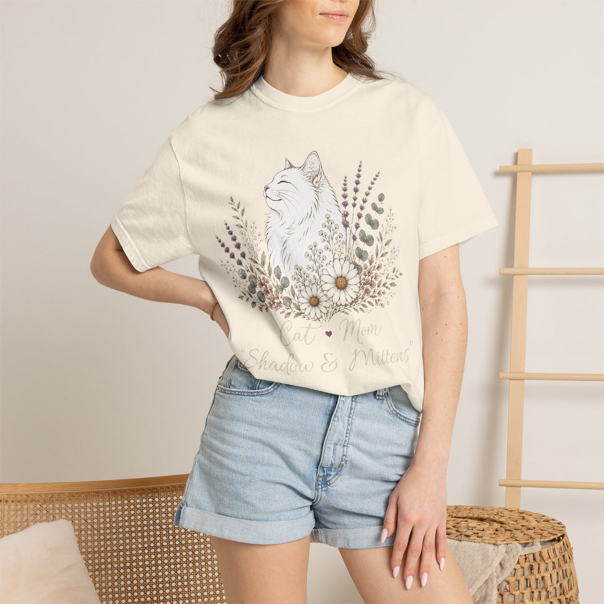 Personalized White Longhair Cat Mom Comfort Colors® T-Shirt