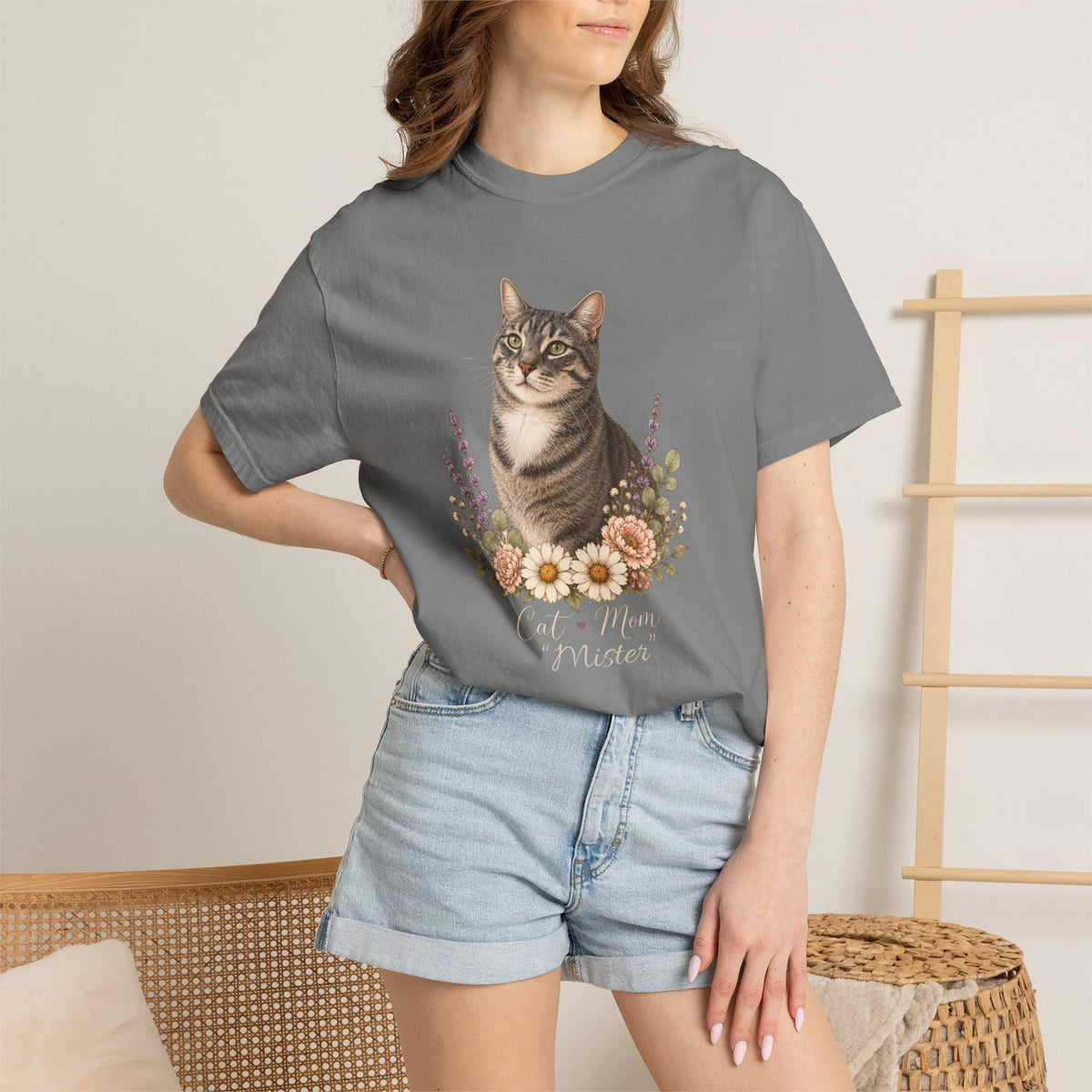 Personalized Tabby Cat Mom Comfort Colors® T-Shirt