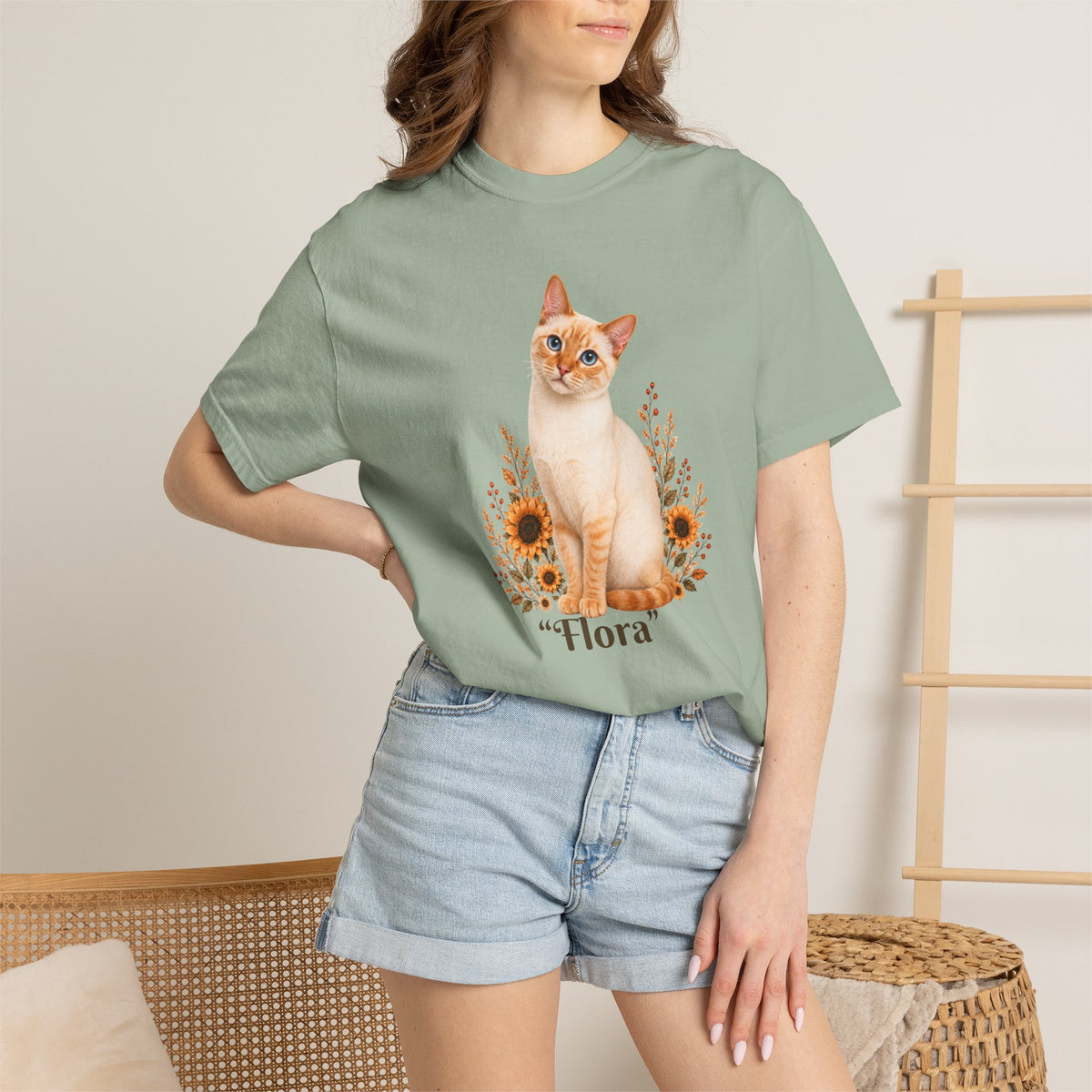 Personalized Siamese Cat Mom Comfort Colors® T-Shirt