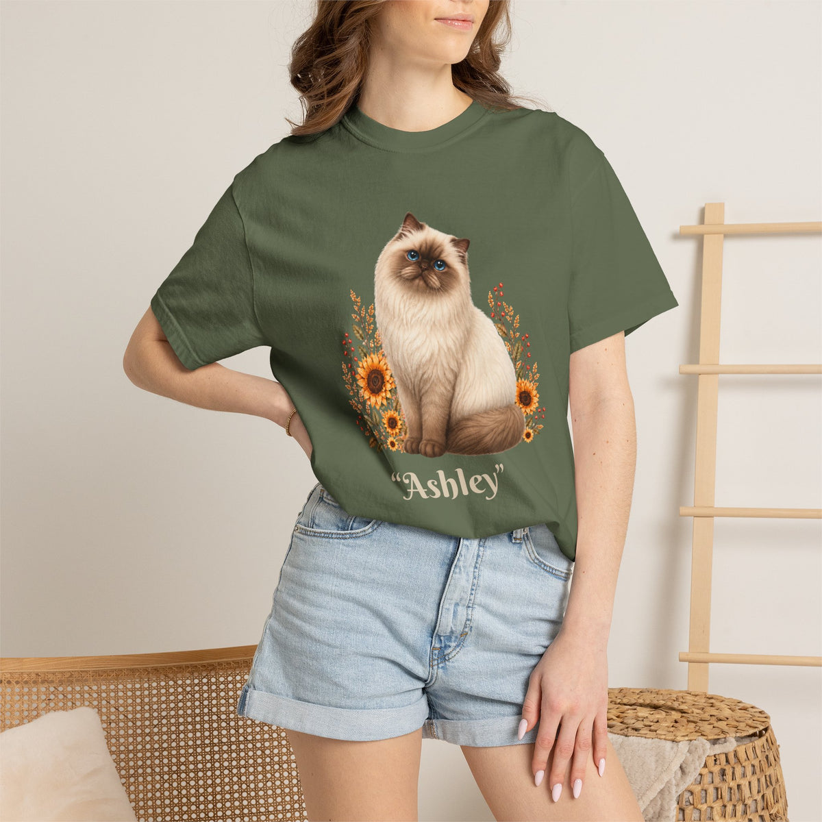 Personalized Chocolate Point Himalayen Cat Sunflower Comfort Colors® T-Shirt