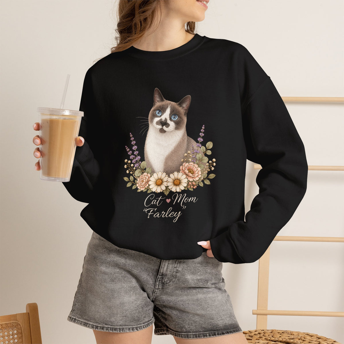 Personalized Blue-Point Snowshoe Cat Mom Gildan® Sweatshirt