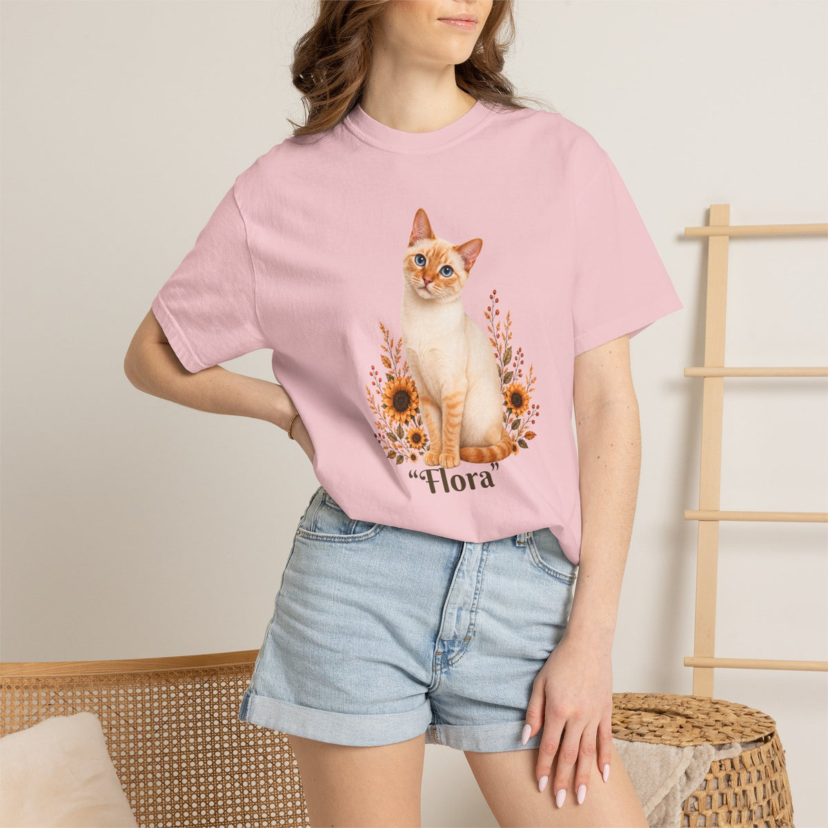 Personalized Siamese Cat Mom Comfort Colors® T-Shirt