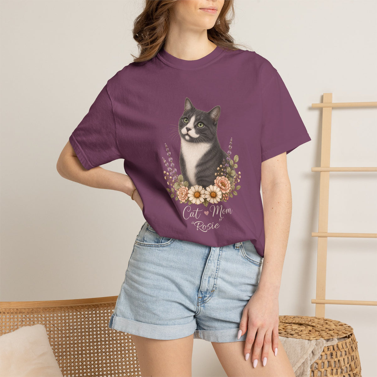 Personalized Gray Cat Mom Comfort Colors® T-Shirt