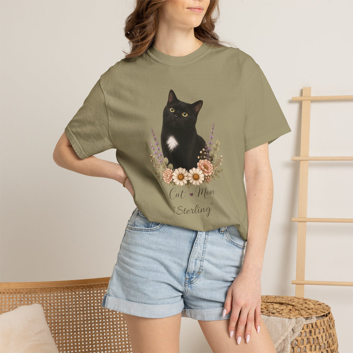 Personalized Black Cat Mom Comfort Colors® T-Shirt