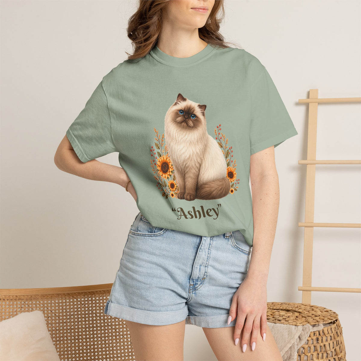 Personalized Chocolate Point Himalayen Cat Sunflower Comfort Colors® T-Shirt