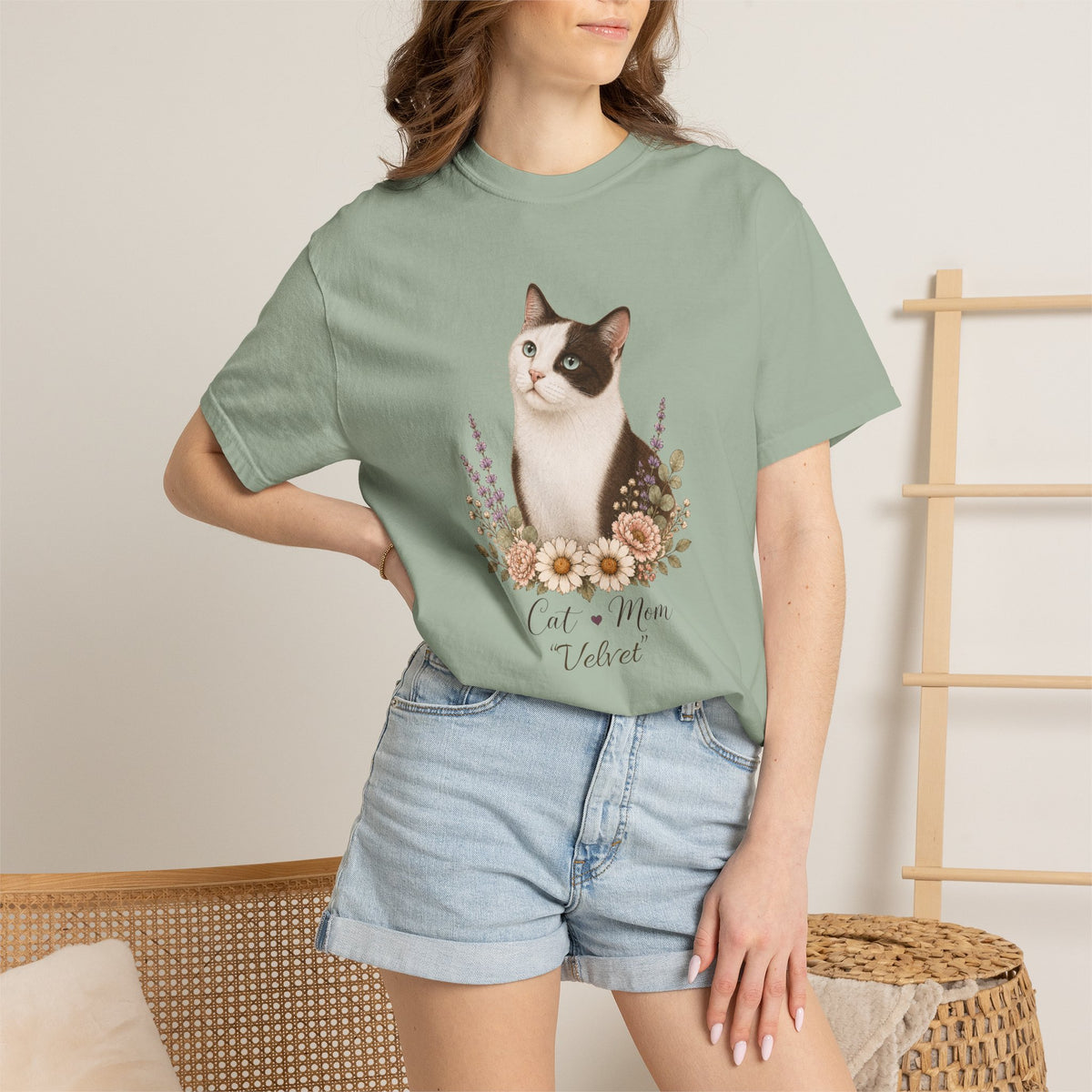 Personalized Bicolored Cat Mom Comfort Colors® T-Shirt