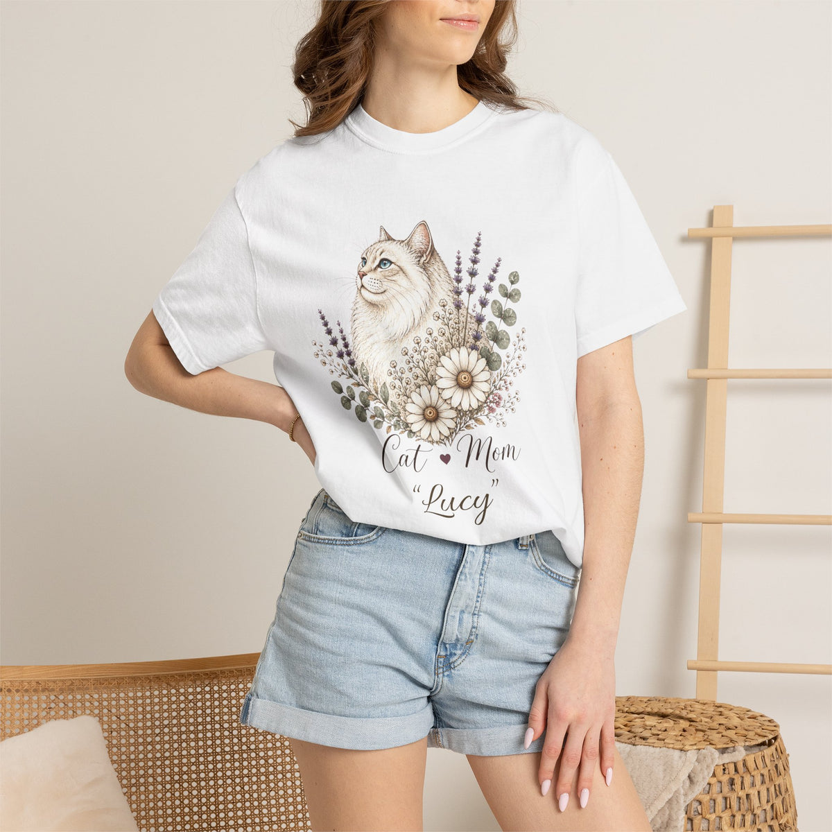 Personalized Adorable Cat Mom Comfort Colors® T-Shirt