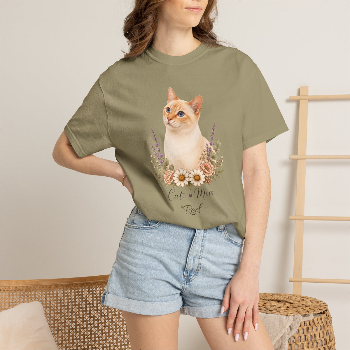 Personalized Red Siamese Cat Mom Comfort Colors® T-Shirt