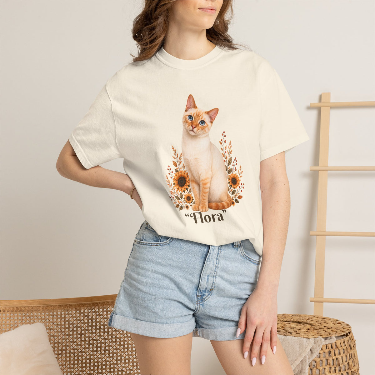 Personalized Siamese Cat Mom Comfort Colors® T-Shirt