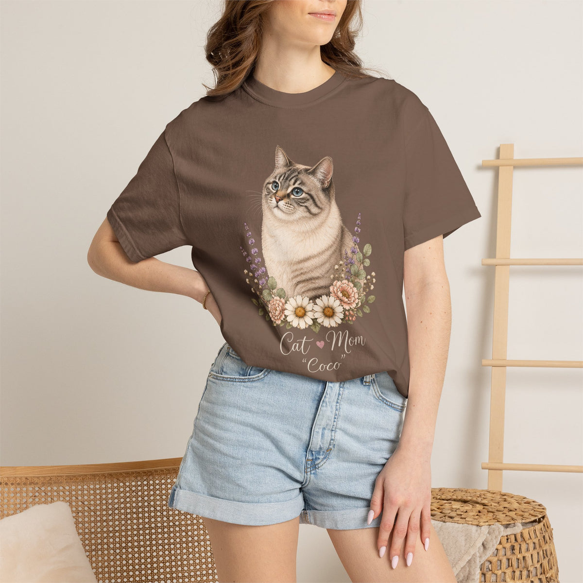 Personalized Lynx  Point Cat Mom Comfort Colors® T-Shirt