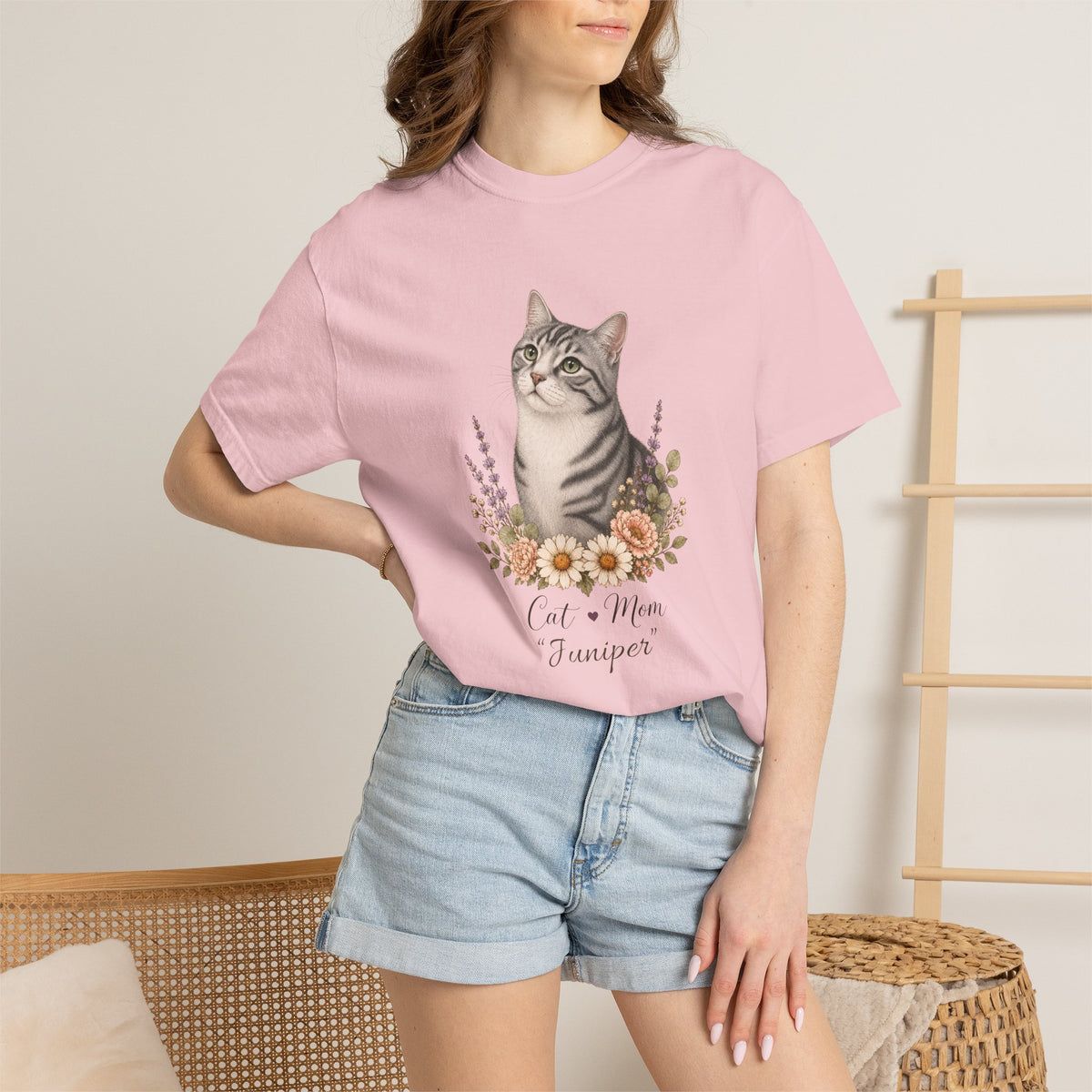 Personalized Silver Tabby Cat Mom Comfort Colors® T-Shirt