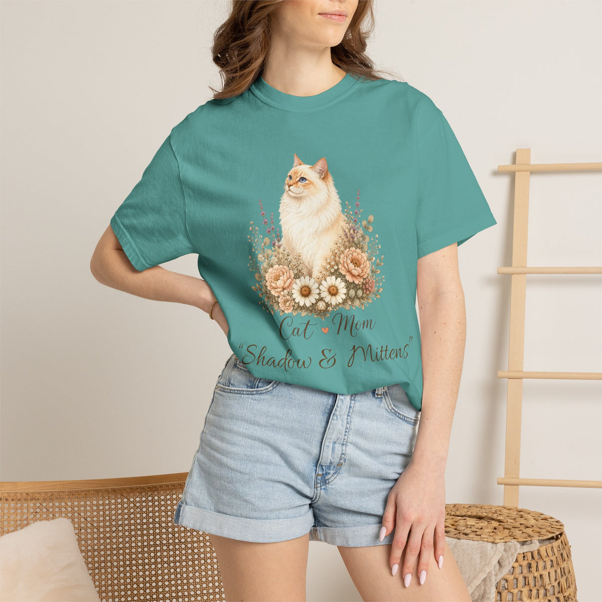 Personalized Flame Point Cat Mom Comfort Colors® T-Shirt