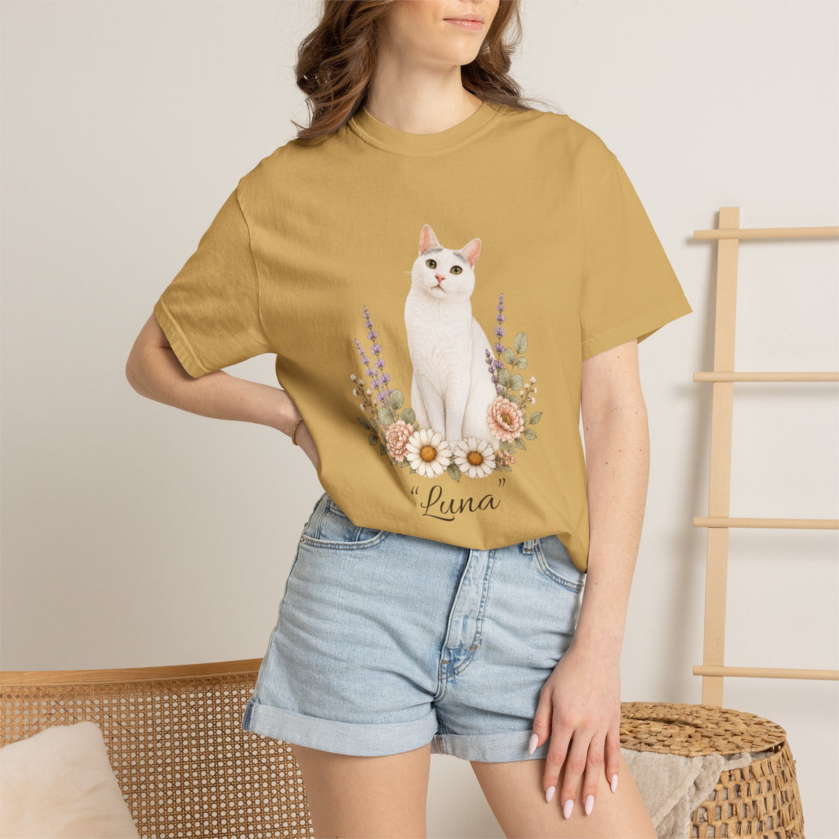 Personalized White Cat Cat Mom Comfort Colors® T-Shirt