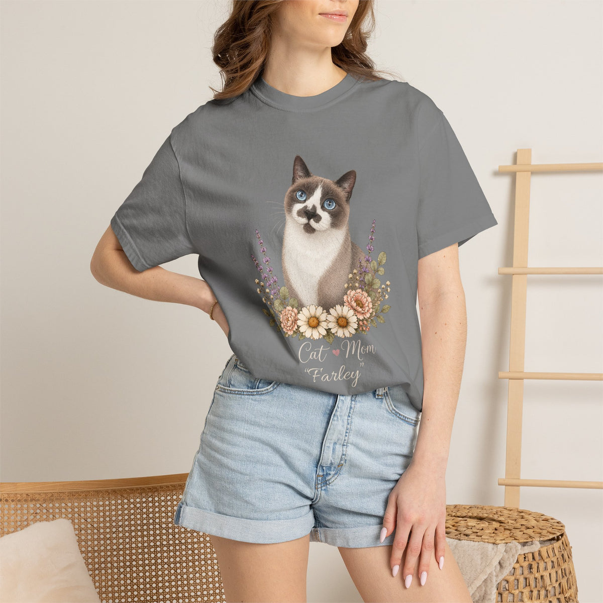 Personalized Blue-Point SnowshoeCat Comfort Colors® T-Shirt