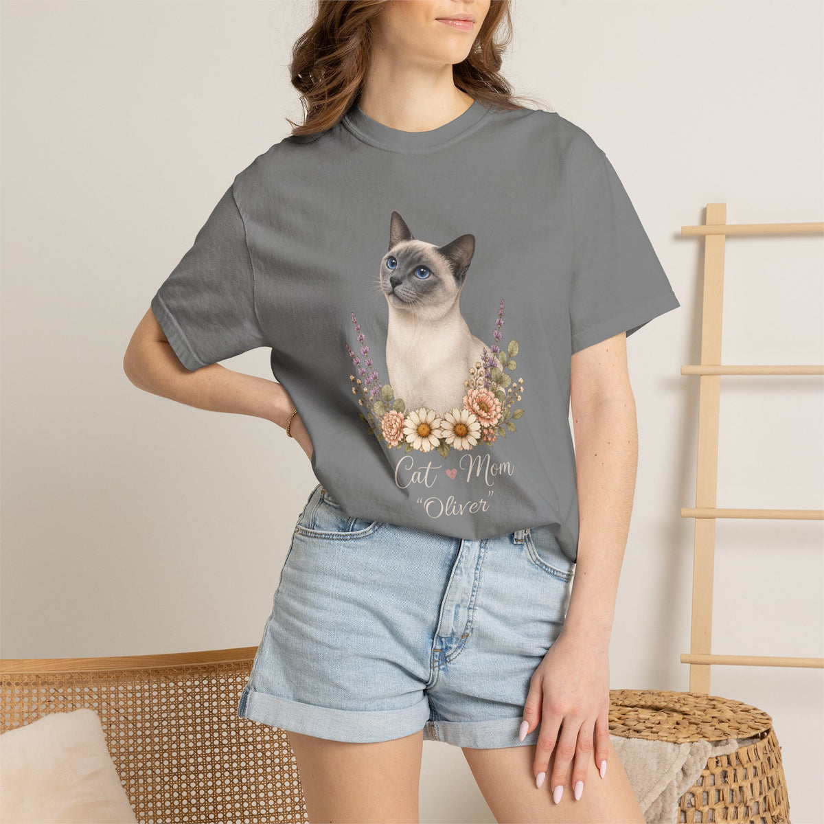 Personalized Blue Point Siamese Cat Mom Comfort Colors® T-Shirt
