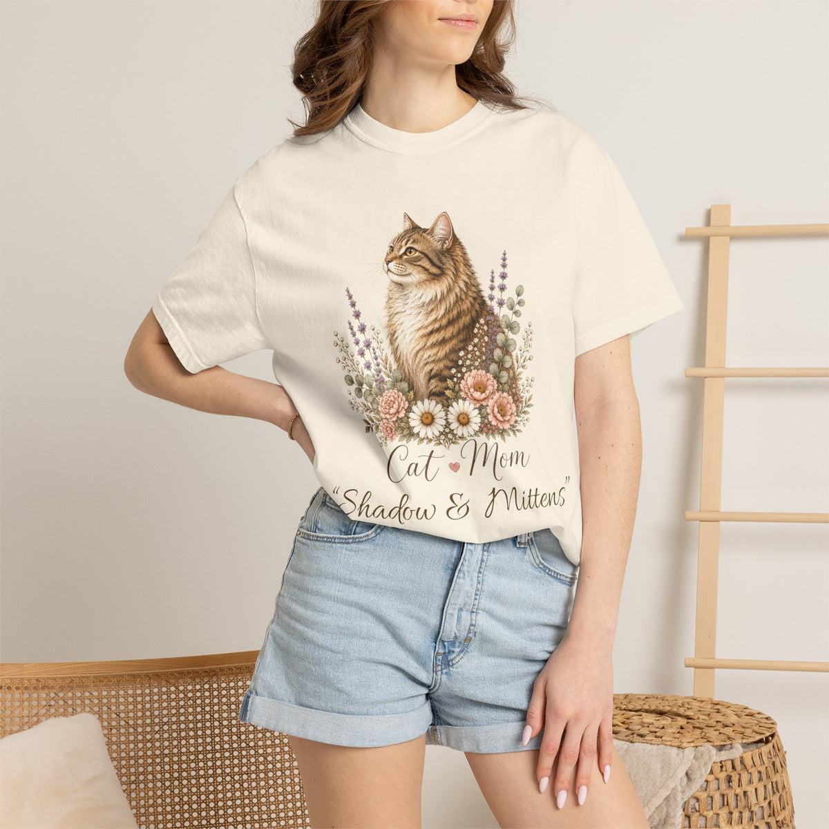 Personalized Brown Tabby Cat Mom Comfort Colors® T-Shirt