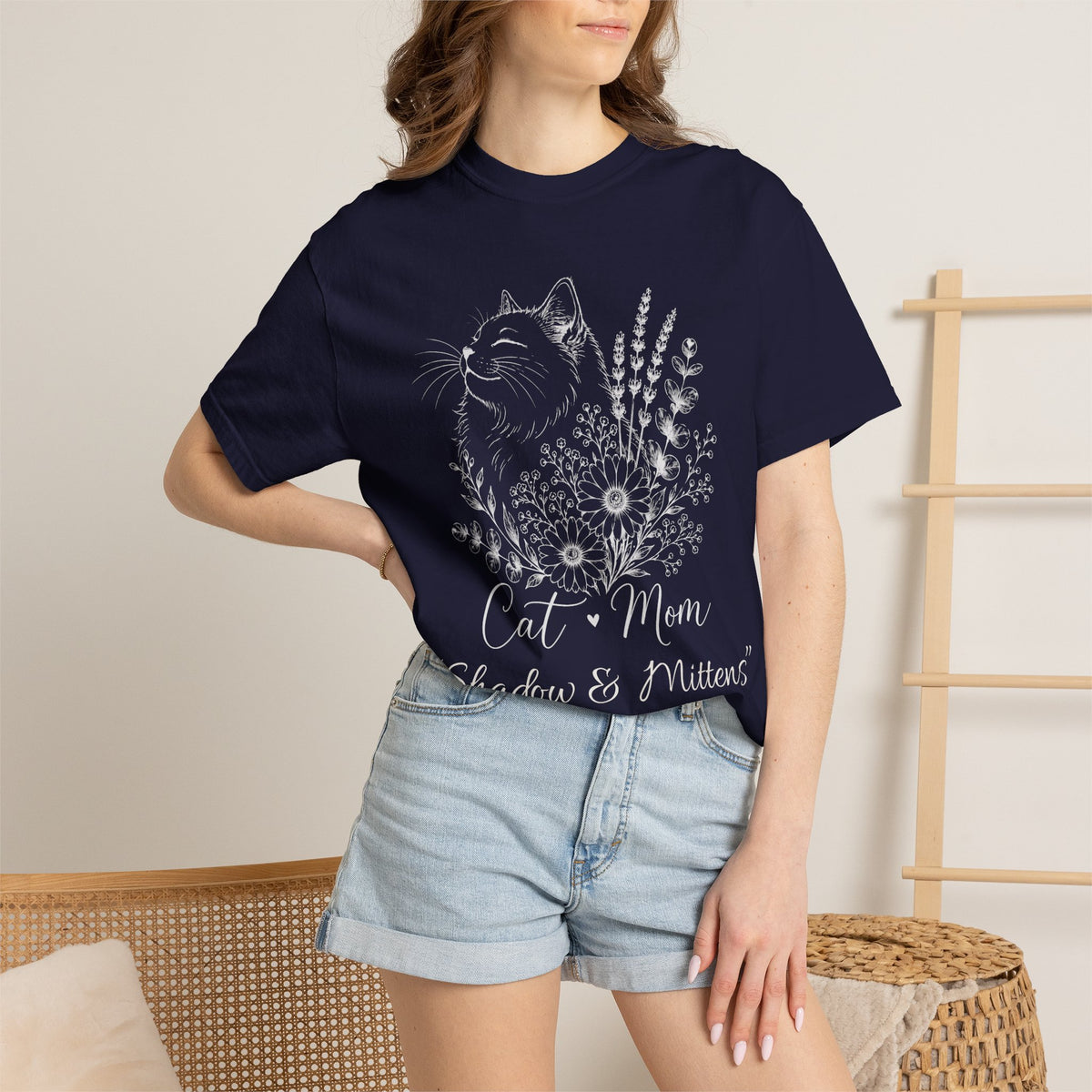 Personalized Minimalist Floral Cat Mom Comfort Colors® T-Shirt