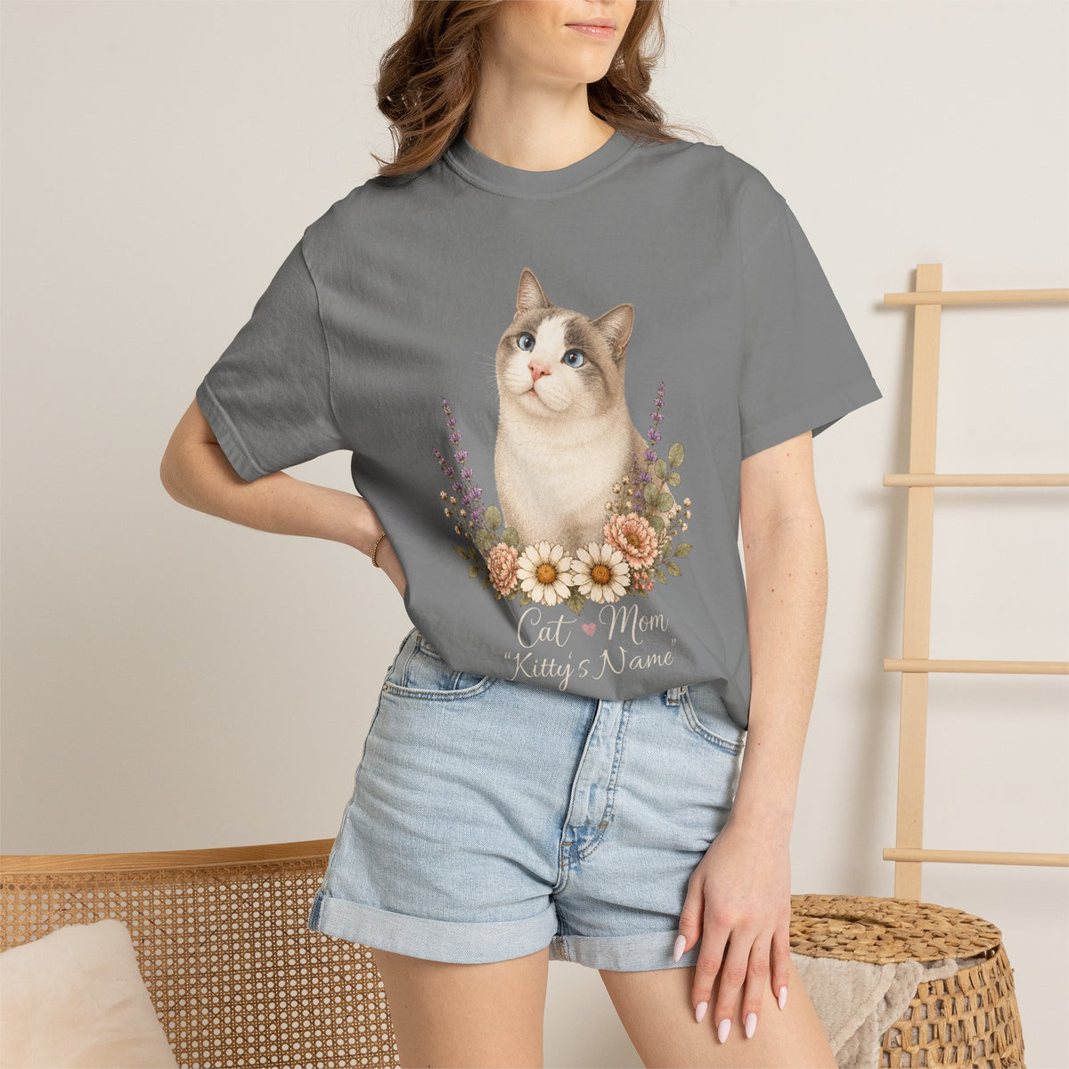 Personalized Blue-Point Snowshoe Cat Comfort Colors® T-Shirt