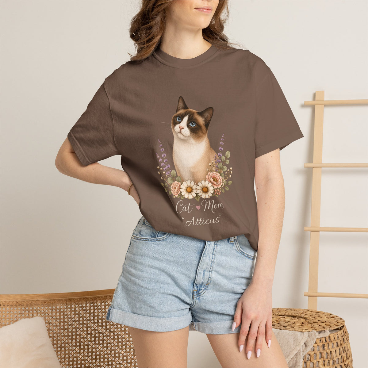 Personalized Snowshoe Cat Mom Comfort Colors® T-Shirt
