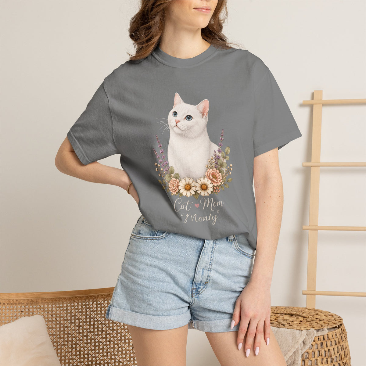 Personalized White Cat Mom Comfort Colors® T-Shirt