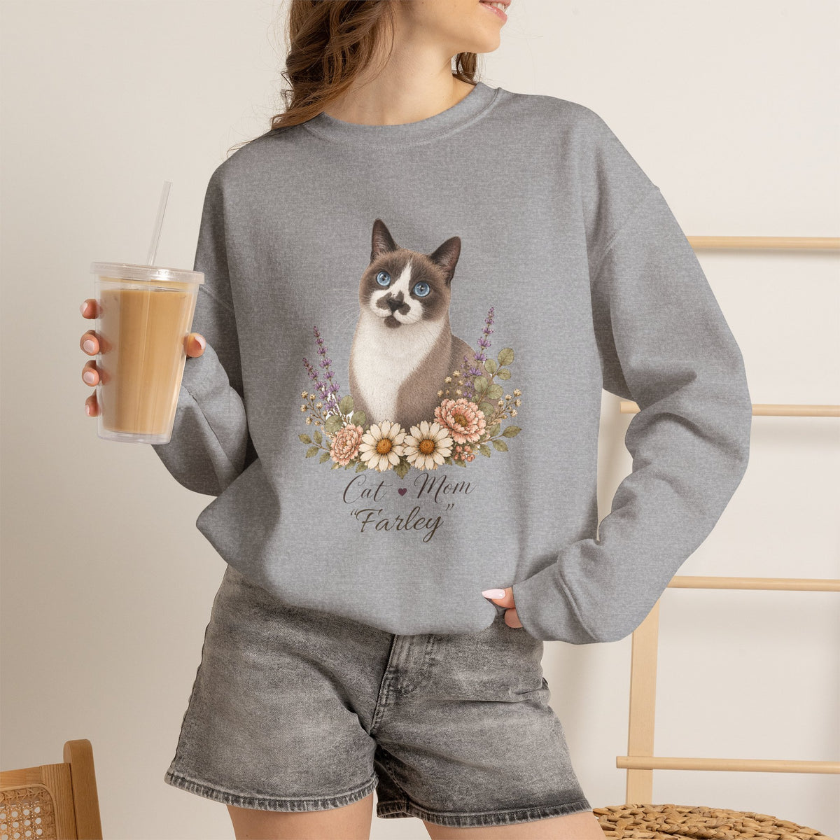 Personalized Blue-Point Snowshoe Cat Mom Gildan® Sweatshirt