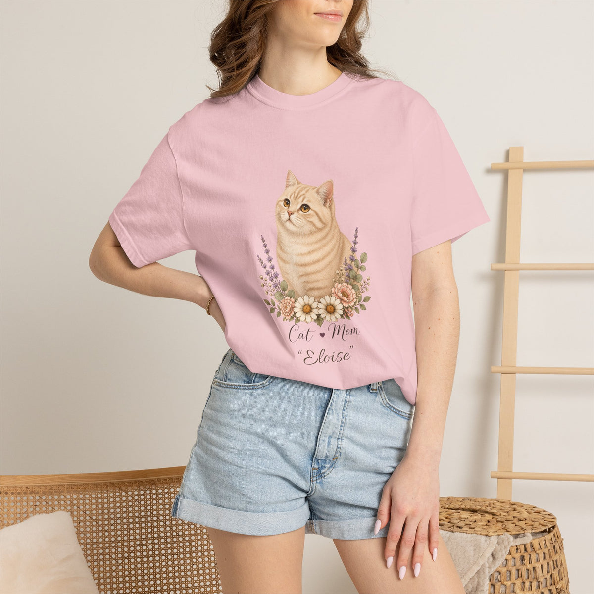 Personalized Cream Tabby Cat Mom Comfort Colors® T-Shirt