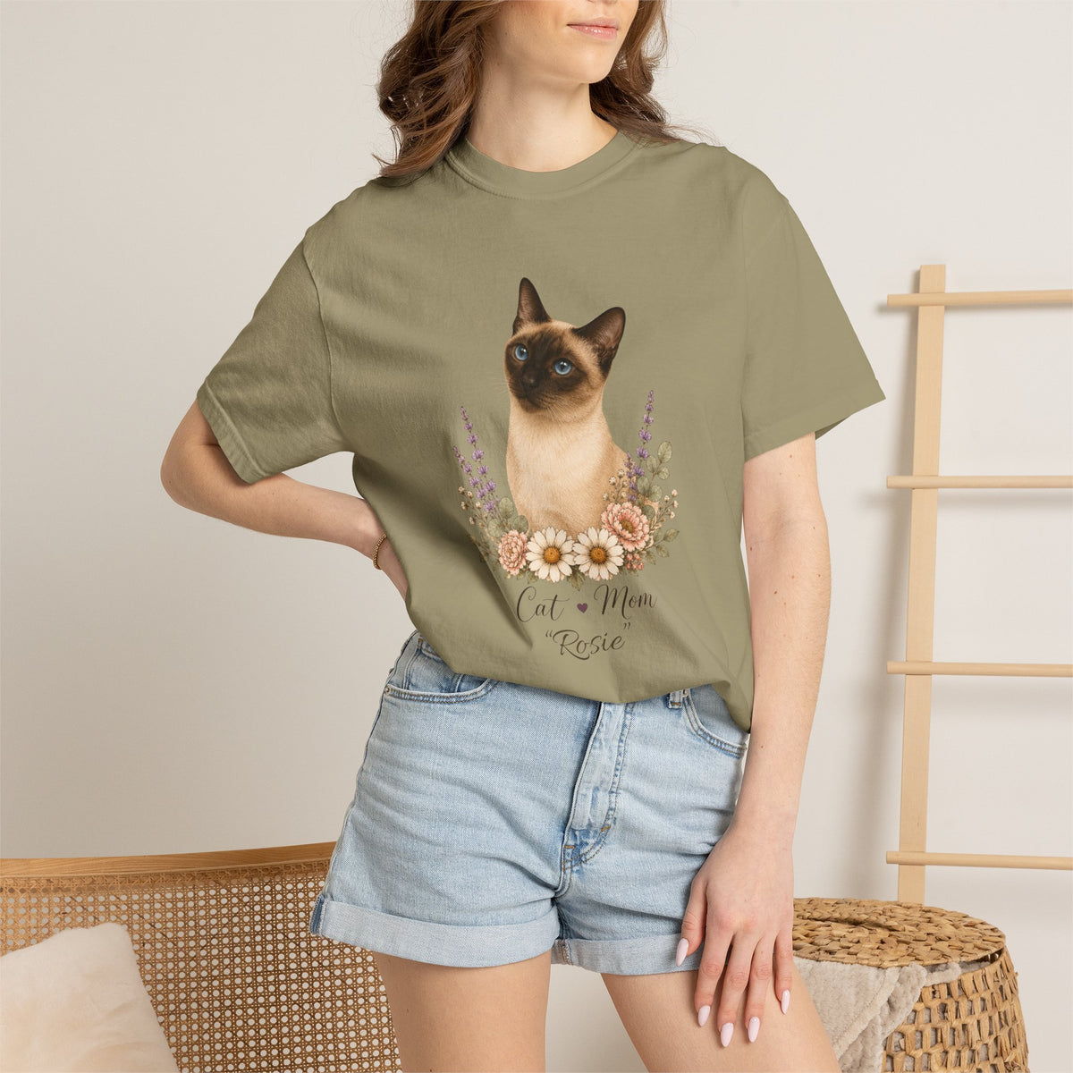 Personalized Siamese Cat Mom Comfort Colors® T-Shirt
