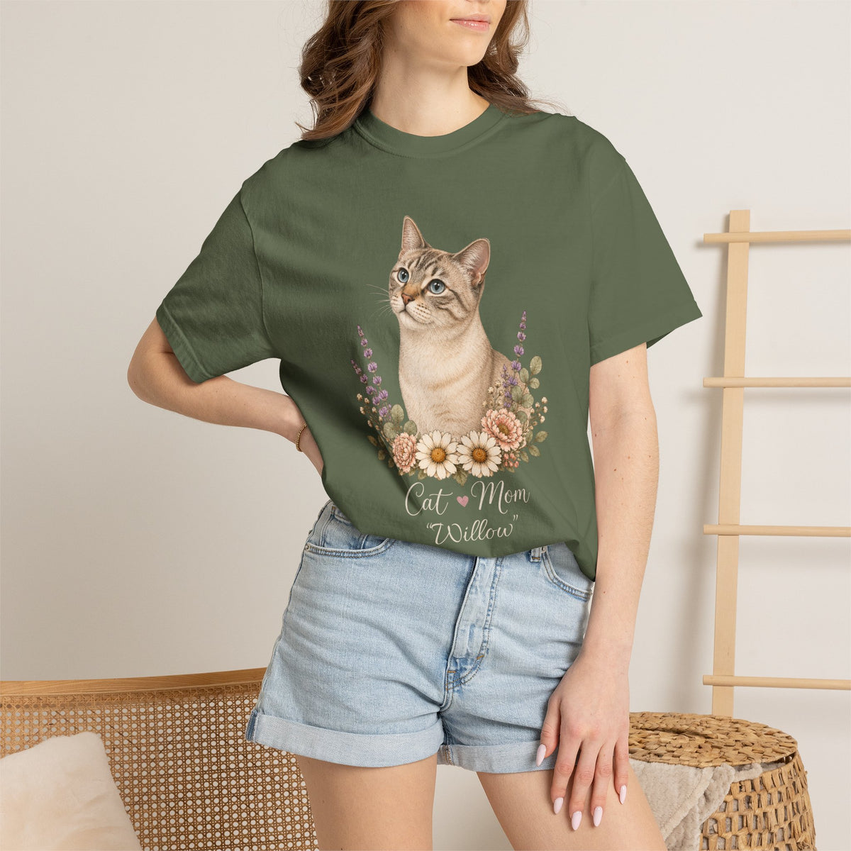 Personalized Lynx  Point Cat Mom Comfort Colors® T-Shirt