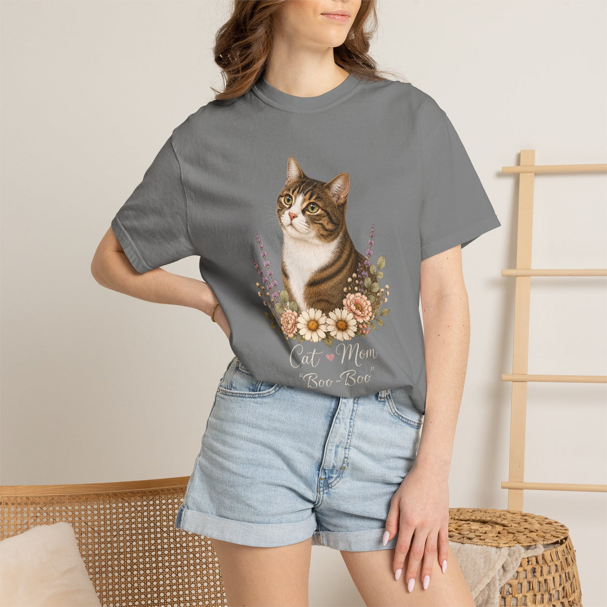 Personalized Tabby Cat Mom Comfort Colors® T-Shirt