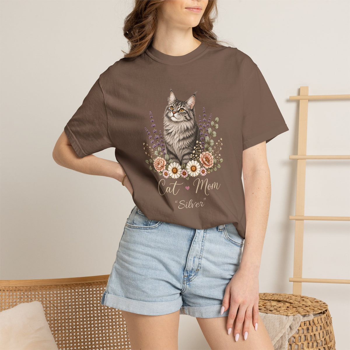 Personalized Maine Coon Cat Mom Comfort Colors® T-Shirt