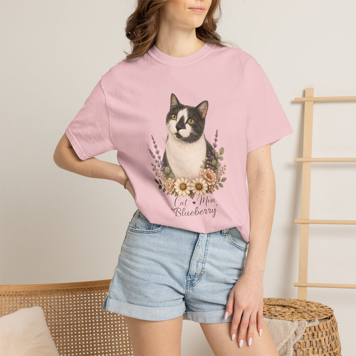 Personalized Gray and White Cat Mom Comfort Colors® T-Shirt