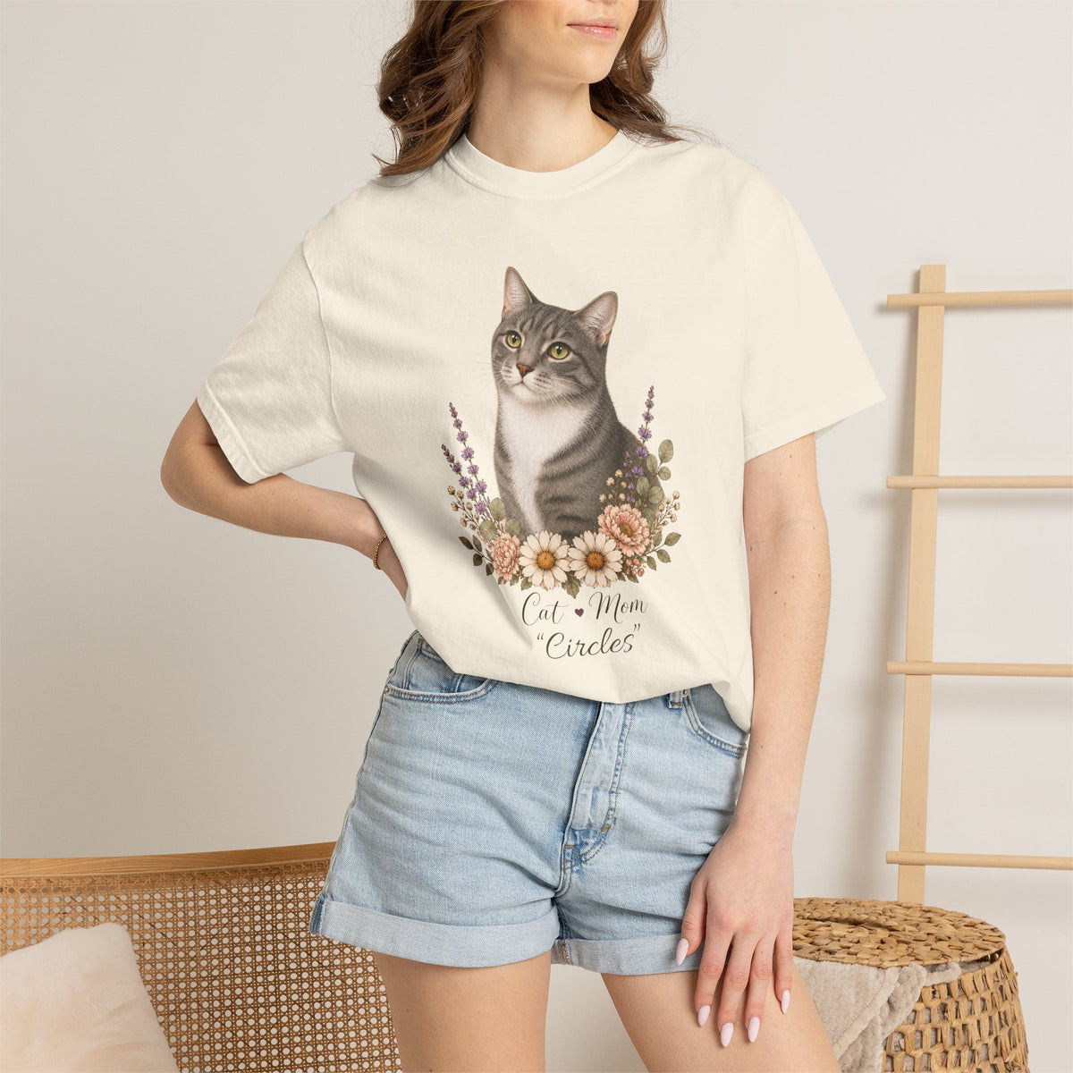 Personalized Tabby Cat Mom Comfort Colors® T-Shirt