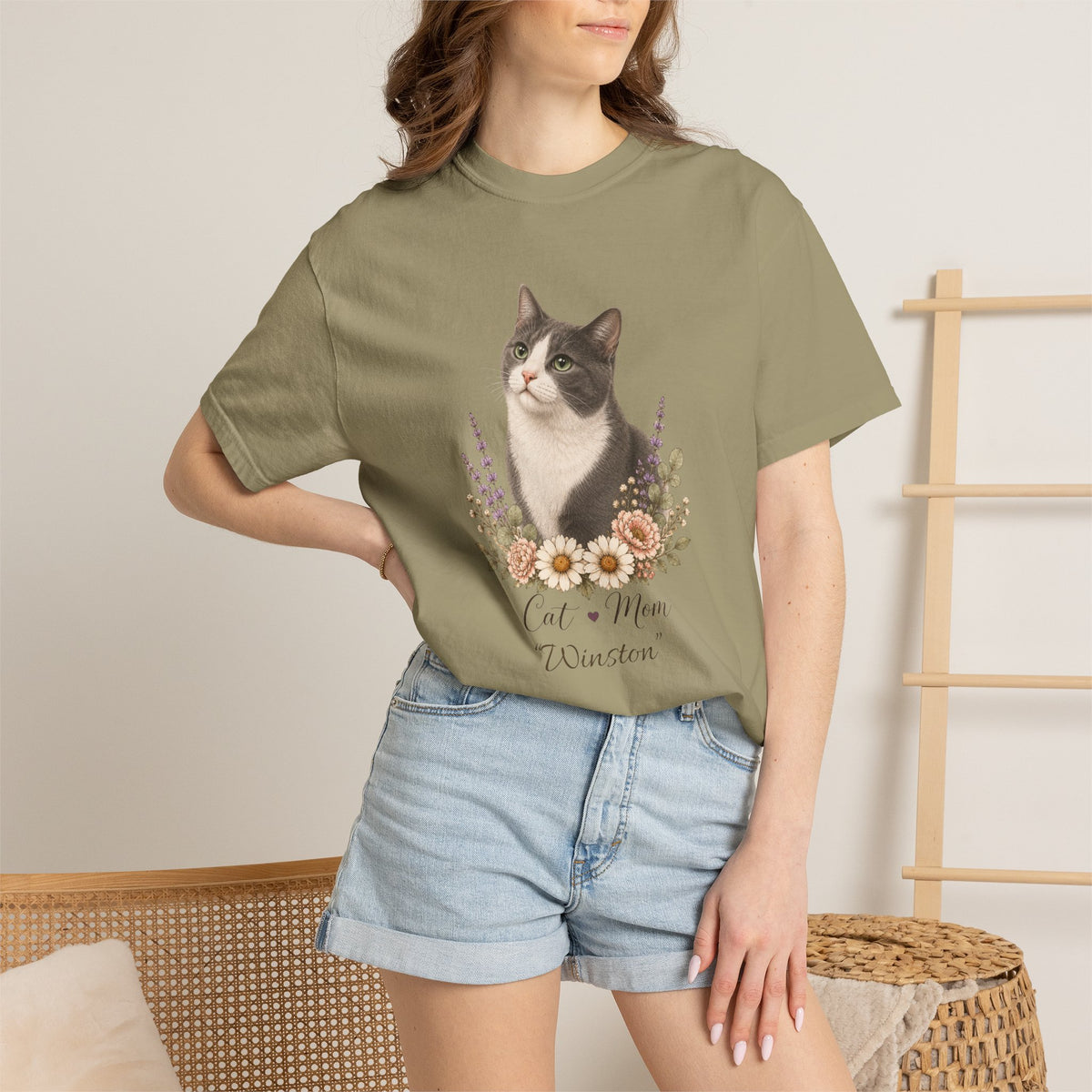 Personalized Gray Cat Mom Comfort Colors® T-Shirt