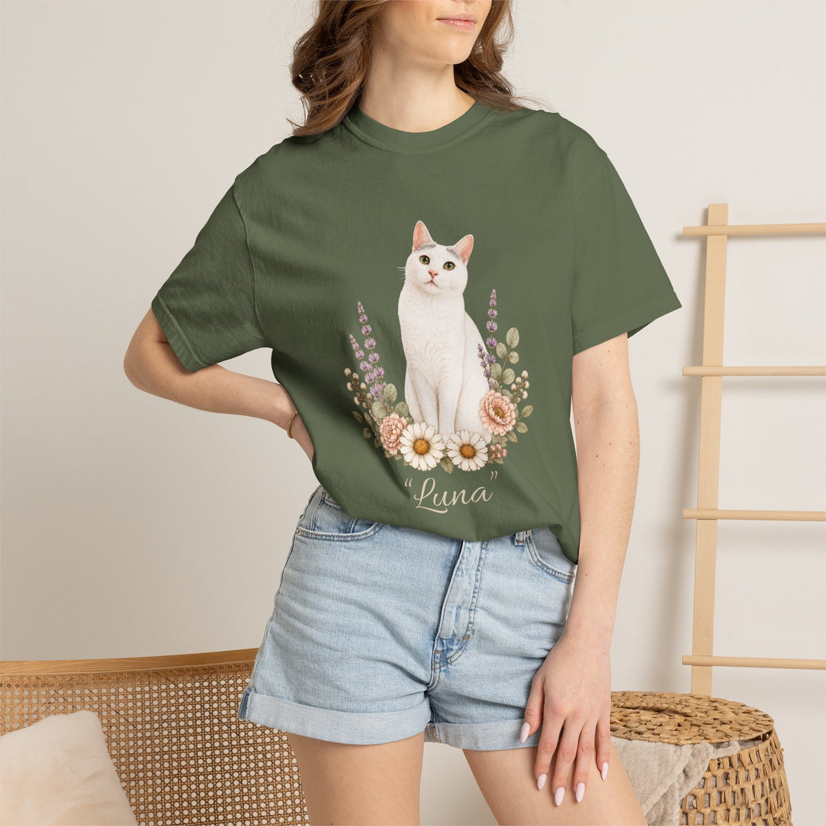 Personalized White Cat Cat Mom Comfort Colors® T-Shirt