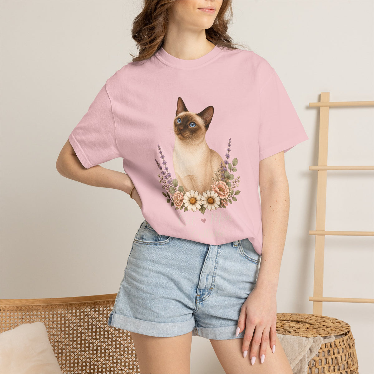 Personalized Siamese Cat Mom Comfort Colors® T-Shirt