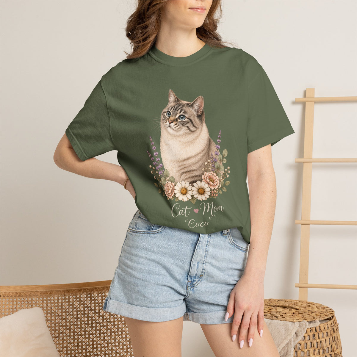 Personalized Lynx  Point Cat Mom Comfort Colors® T-Shirt