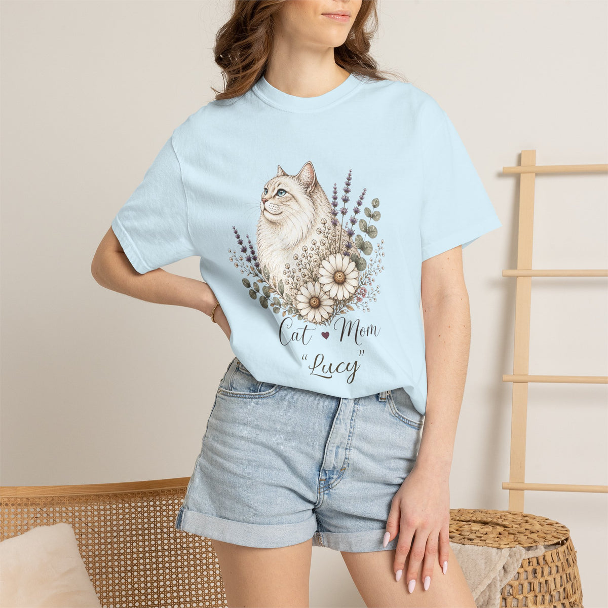 Personalized Adorable Cat Mom Comfort Colors® T-Shirt