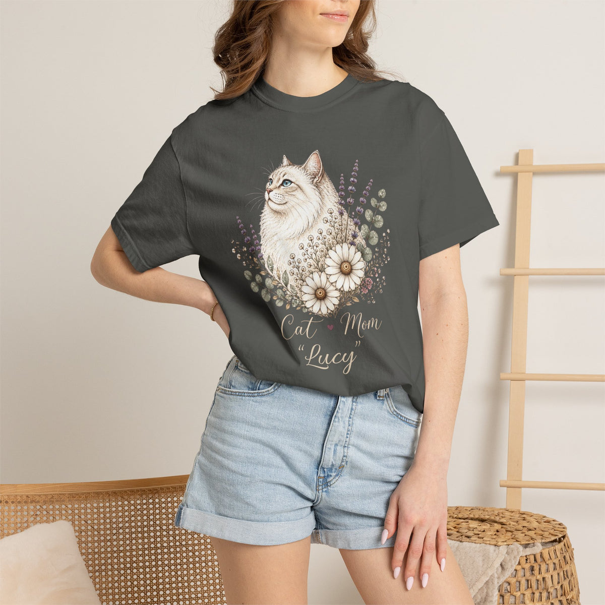 Personalized Adorable Cat Mom Comfort Colors® T-Shirt
