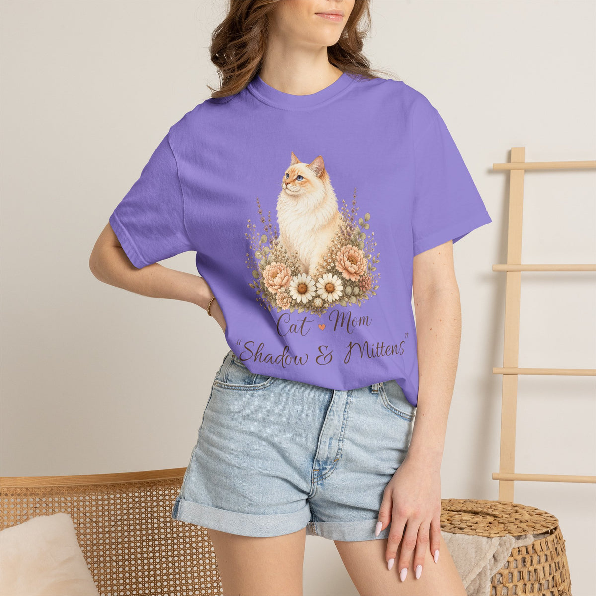 Personalized Flame Point Cat Mom Comfort Colors® T-Shirt