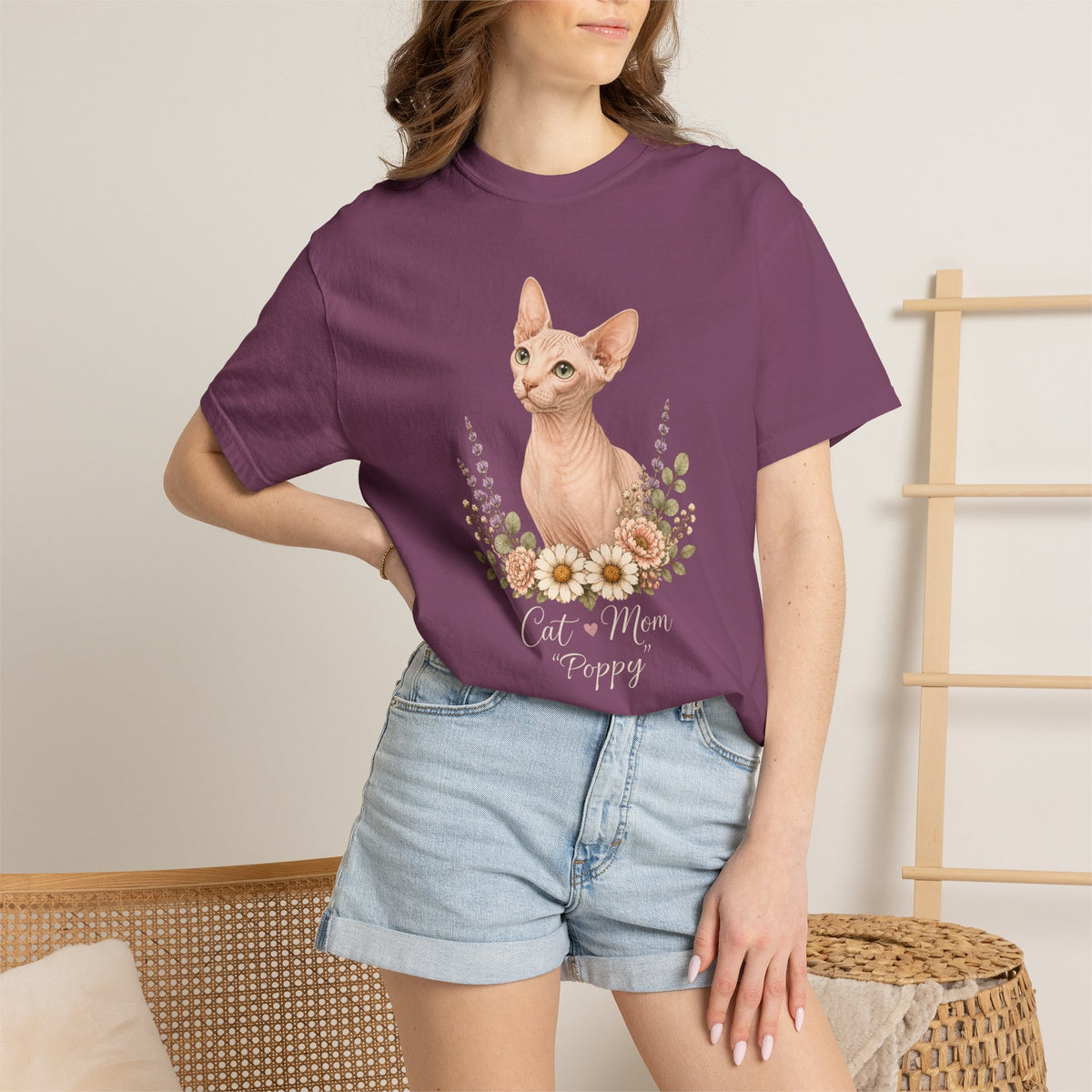 Personalized Cream Sphinx Cat Mom Comfort Colors® T-Shirt