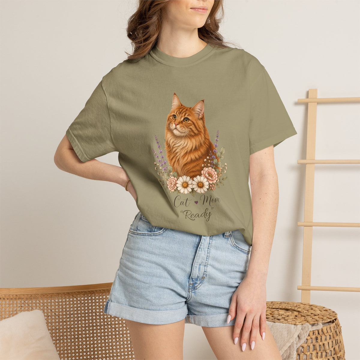 Personalized Maine Coon Cat Mom Comfort Colors® T-Shirt
