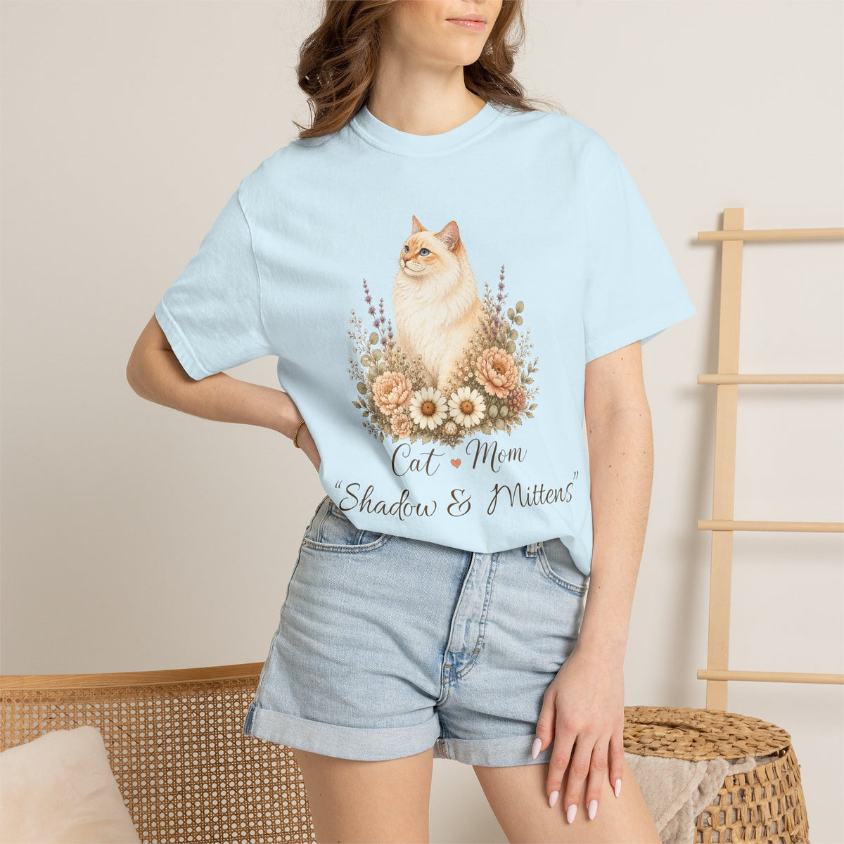 Personalized Flame Point Cat Mom Comfort Colors® T-Shirt