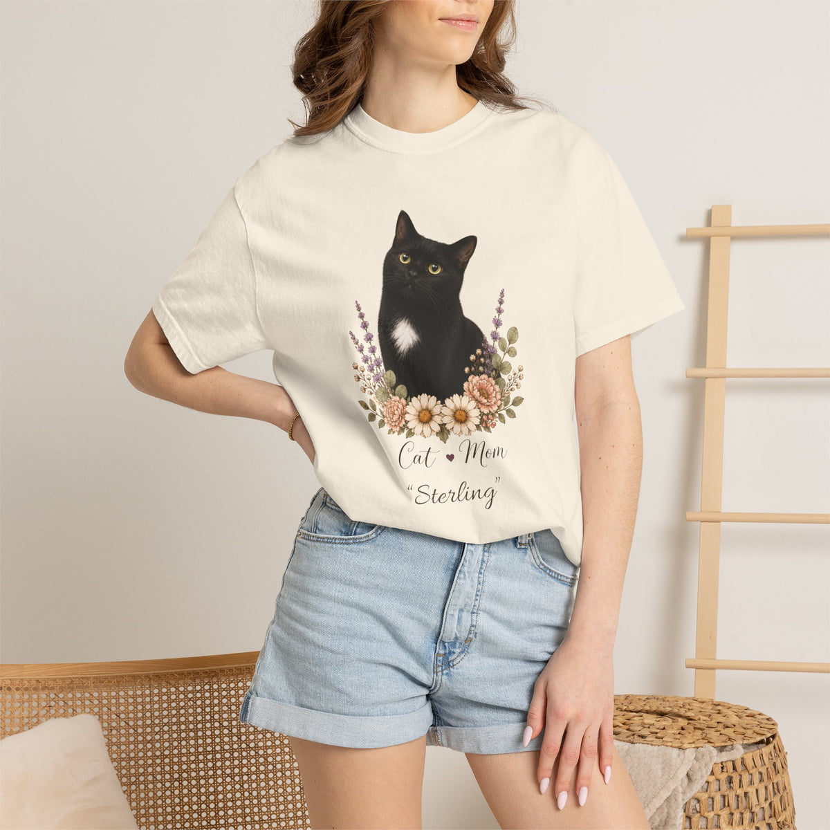 Personalized Black Cat Mom Comfort Colors® T-Shirt
