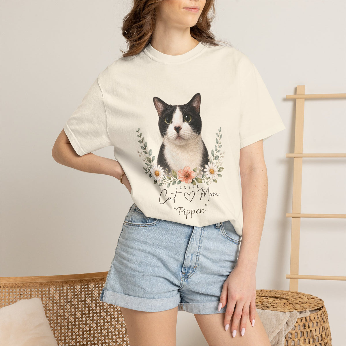 Personalized Foster Cat Mom Comfort Colors® T-Shirt