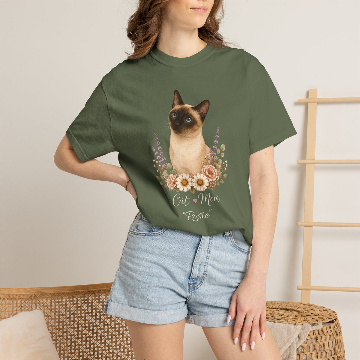 Personalized Siamese Cat Mom Comfort Colors® T-Shirt