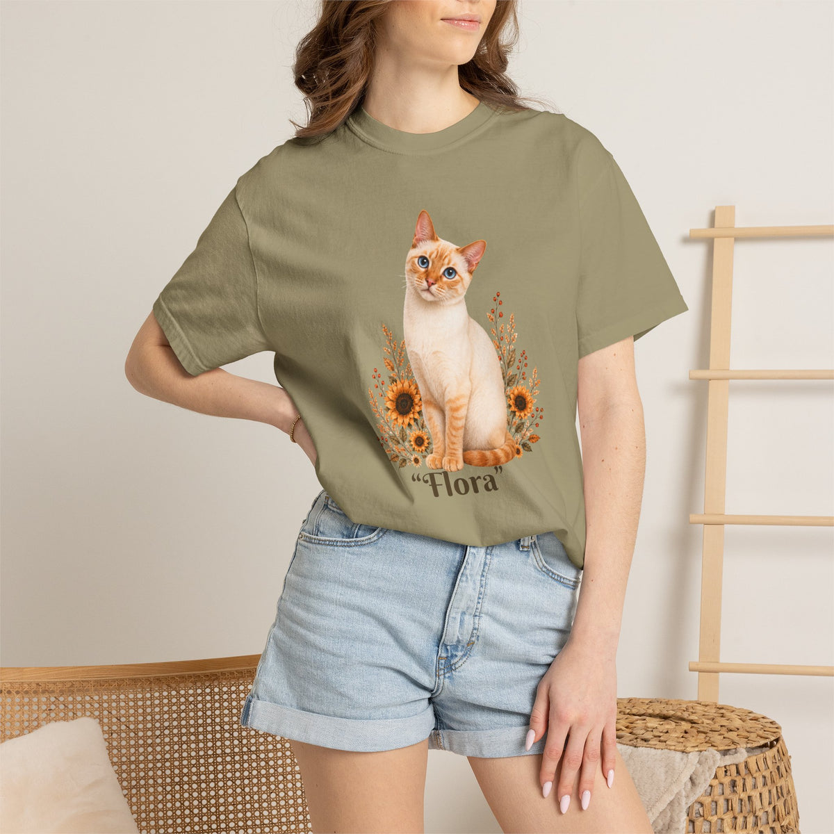 Personalized Siamese Cat Mom Comfort Colors® T-Shirt
