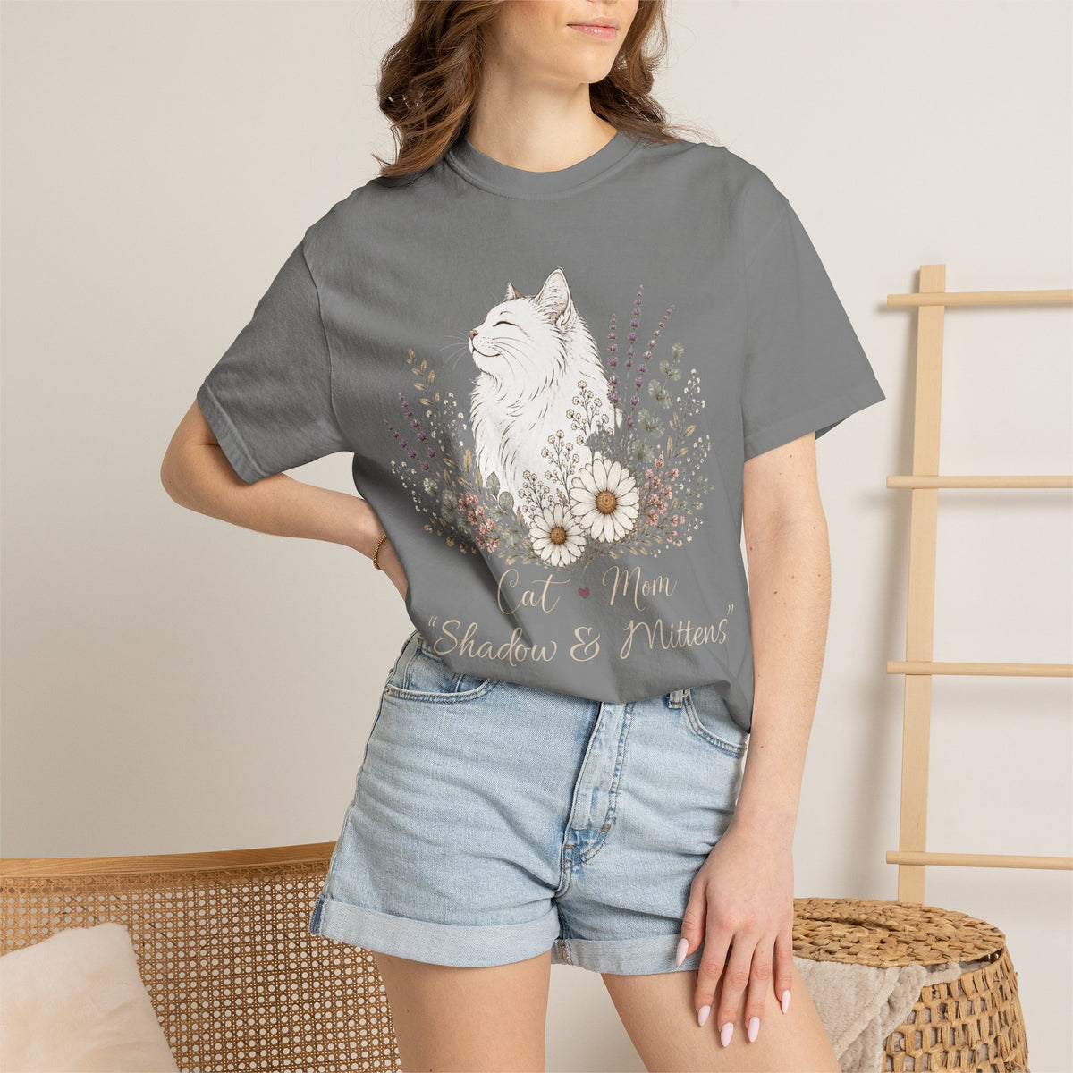 Personalized White Longhair Cat Mom Comfort Colors® T-Shirt