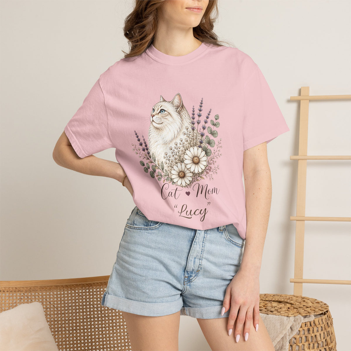 Personalized Adorable Cat Mom Comfort Colors® T-Shirt